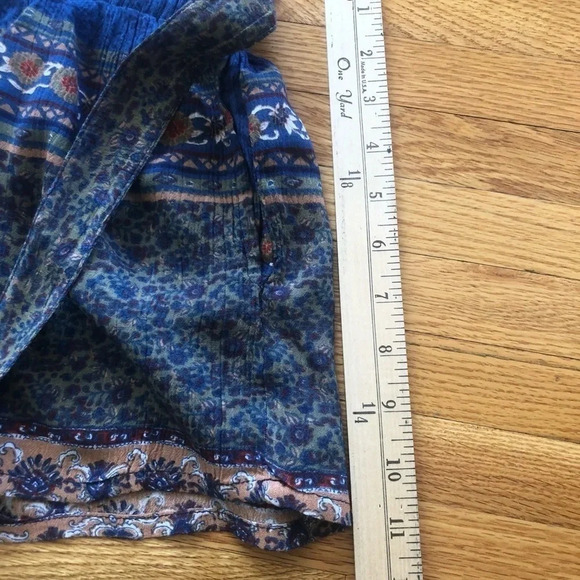 Boho shorts by forever21 - Picture 2 of 3